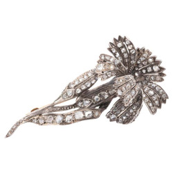 Diamond Violet Brooch,...