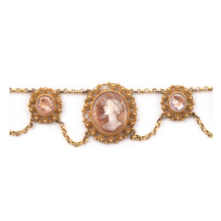 An Early 19th Century Shell Cameo Gold Necklace