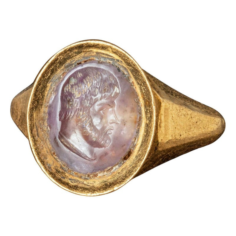 Ancient Roman Gold ring with Amethyst Intaglio depicting a Bearded Man 3rd century AD