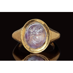 Ancient Roman Gold ring with Amethyst Intaglio depicting a Bearded Man 3rd century AD