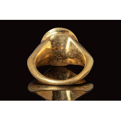 Ancient Roman Gold ring with Amethyst Intaglio depicting a Bearded Man 3rd century AD