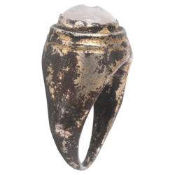 ROMAN SILVER GILT RING WITH A CHALCEDONY ATHENE INTAGLIO I-II CENTURY A.D.