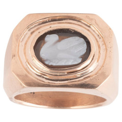 Gold Ring with Swan Agate...