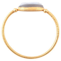 Ancient Roman Gold ring with Agate Cameo Fish