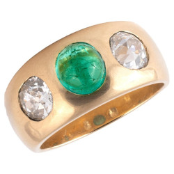 Antique Cabochon Emerald...