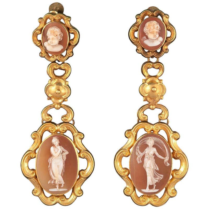 Pair of Mid-19th Century Shell Cameo Earpendants French