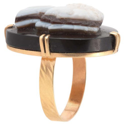 18kt Yellow Gold and Agate Cameo Ring